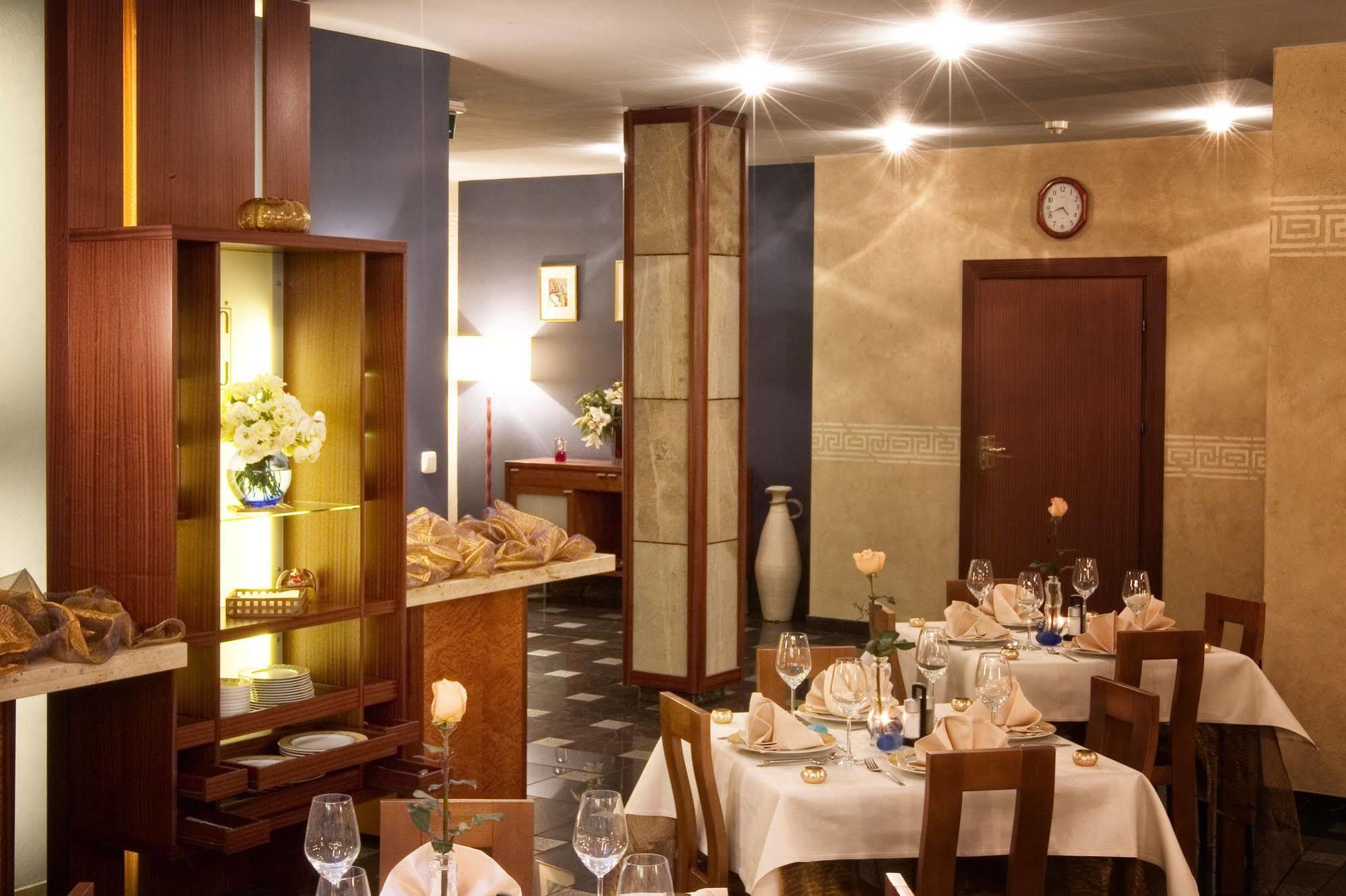 Classic Hotel Krakow Restaurant photo